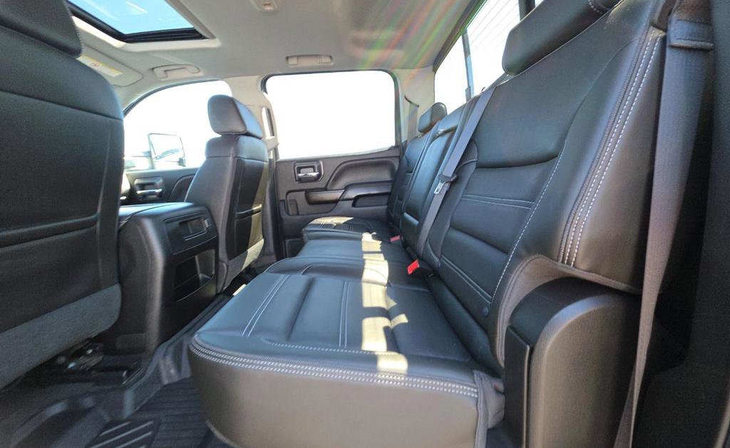Used 2018 GMC Sierra 3500 Denali w/ Duramax Plus Package AWD/4WD image 18