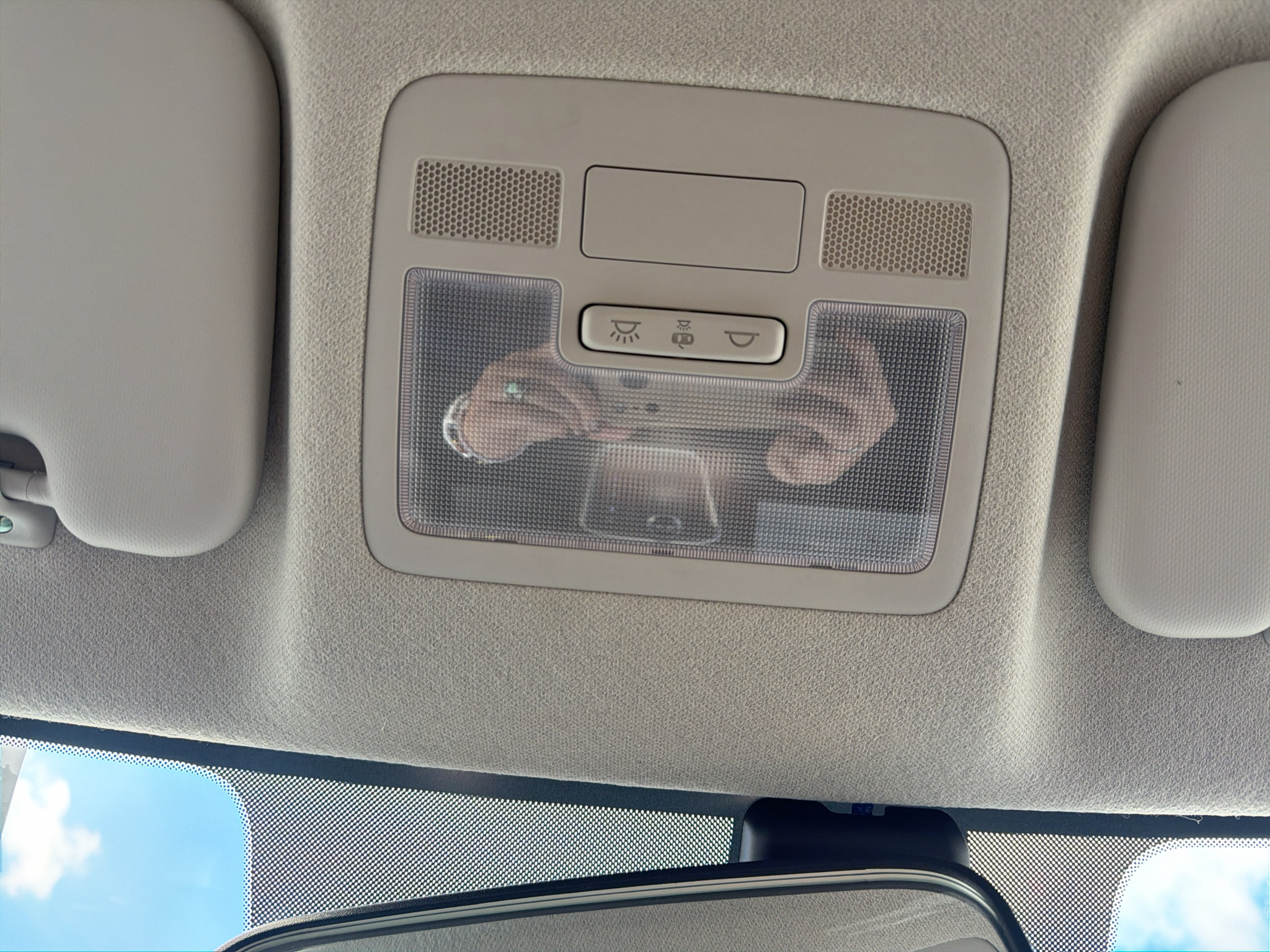 Certified 2025 Hyundai Venue SE FWD image 23