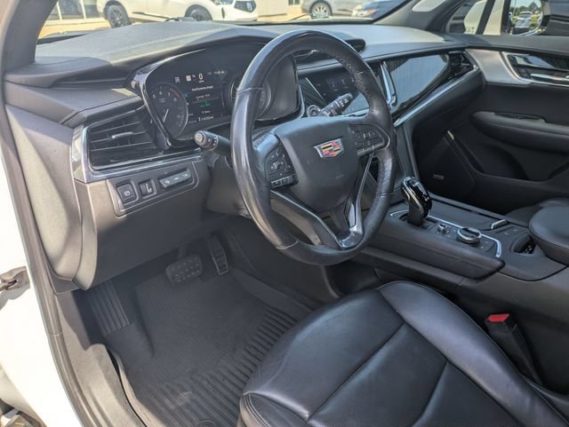 Used 2021 Cadillac XT6 Premium Luxury AWD/4WD image 13