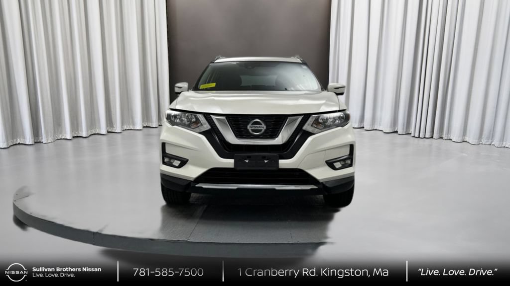 Certified 2020 Nissan Rogue SV w/ Sun & Sound Touring Package AWD/4WD image 2