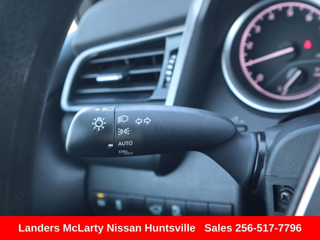 Used 2024 Toyota Camry LE w/ Convenience Package image 22