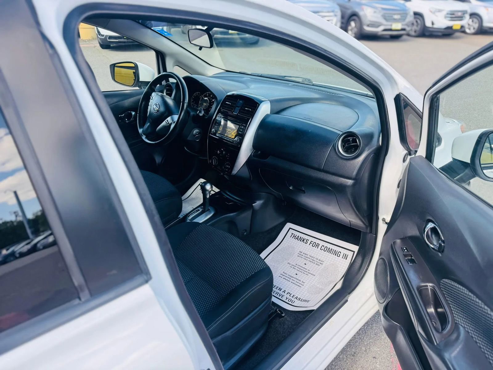 Used 2016 Nissan Versa Note SV FWD image 11
