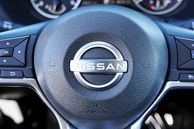 Used 2024 Nissan Sentra SV FWD image 44