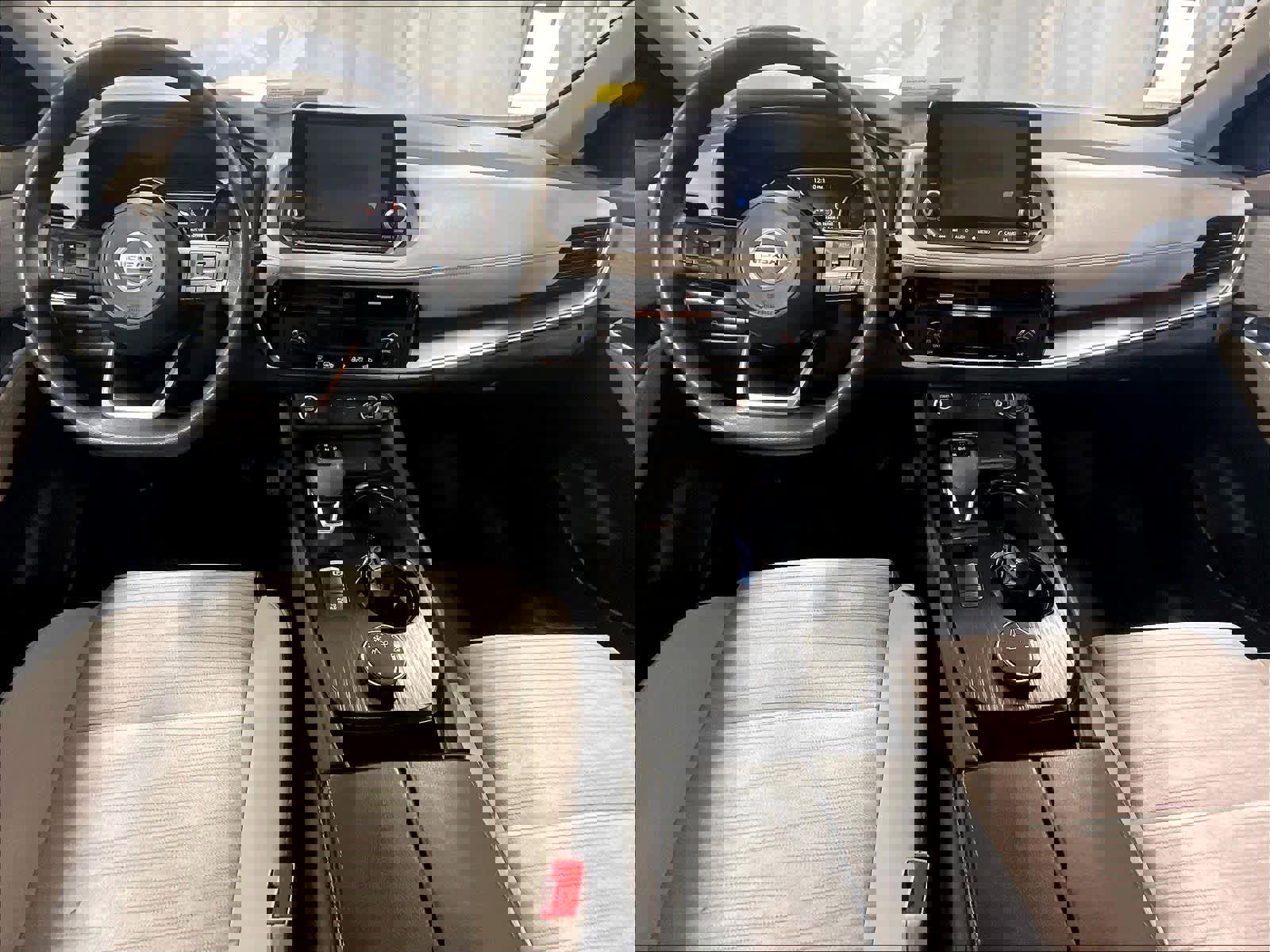 Used 2021 Nissan Rogue SV image 21