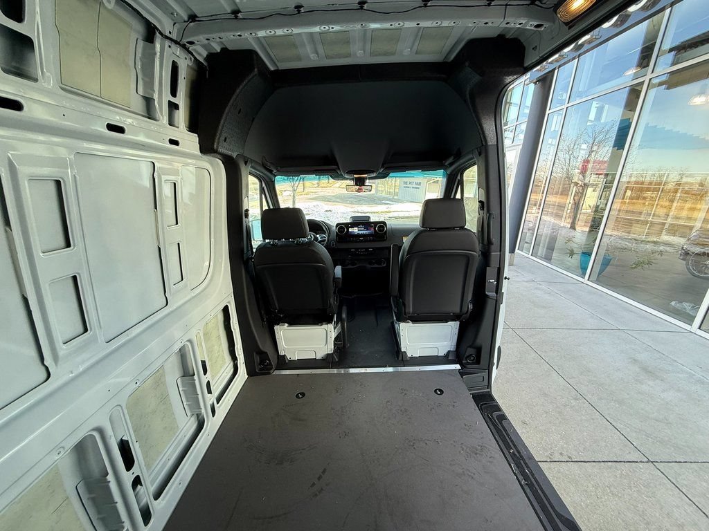 New 2025 Mercedes-Benz Sprinter 2500 image 25