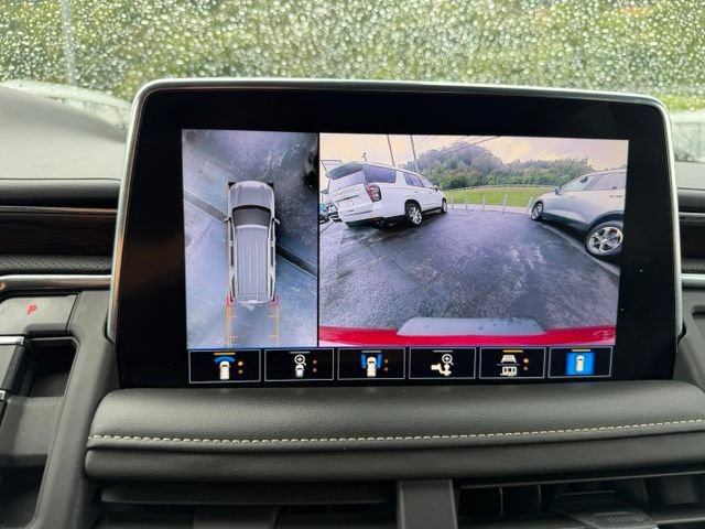 Used 2021 Chevrolet Tahoe Premier w/ Premium Package AWD/4WD image 16