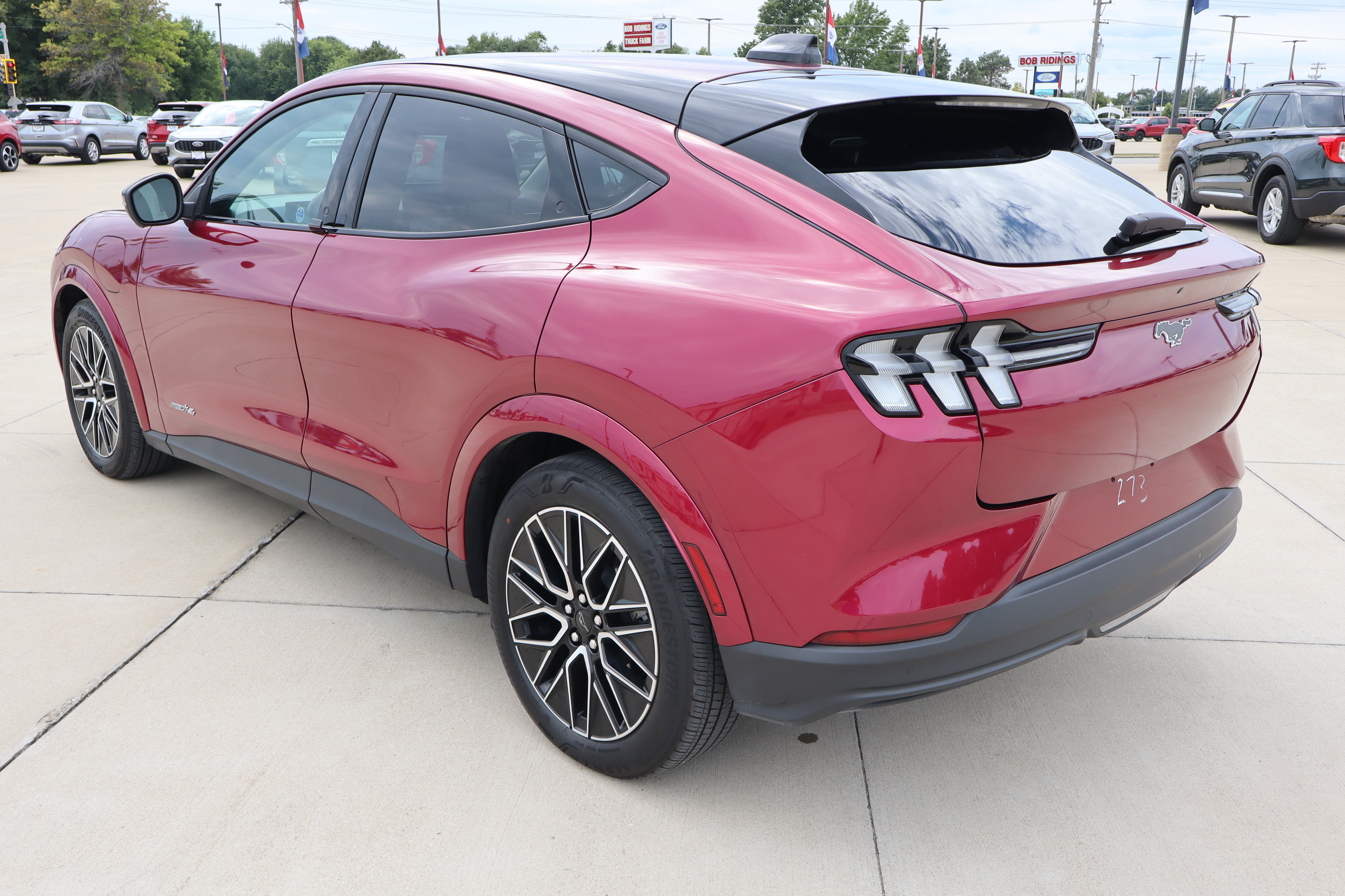 Used 2025 Ford Mustang Mach-E Premium AWD/4WD image 7