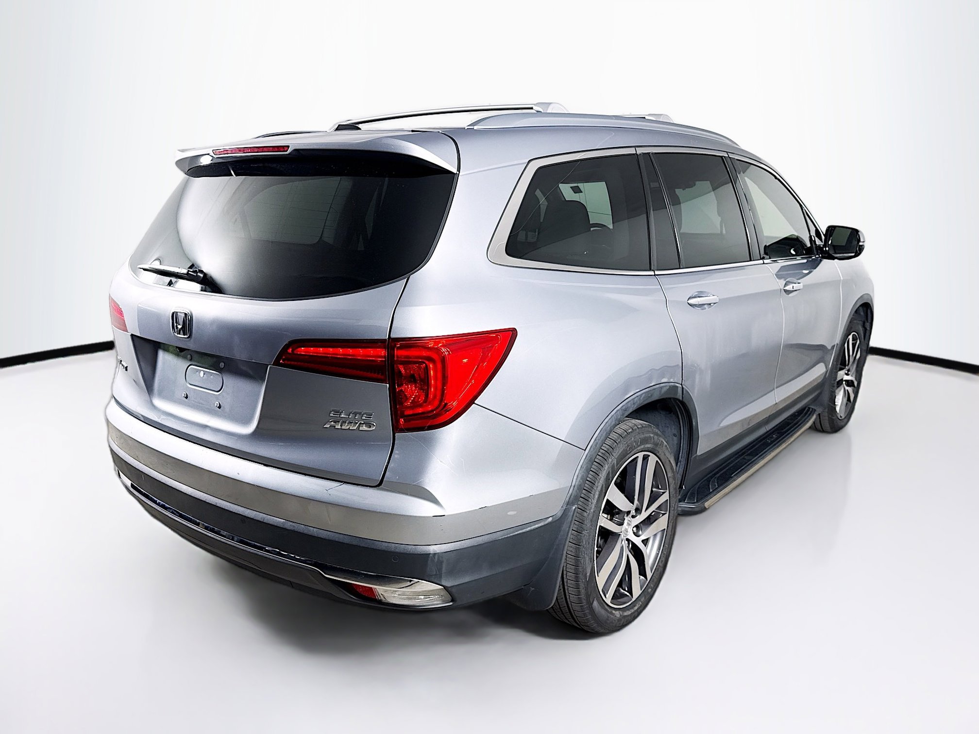 Used 2017 Honda Pilot Elite image 35