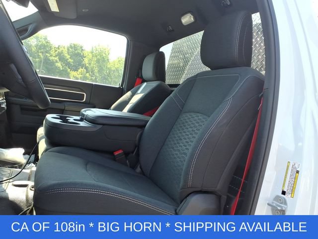 New 2026 RAM 5500 4x4 Regular Cab image 13