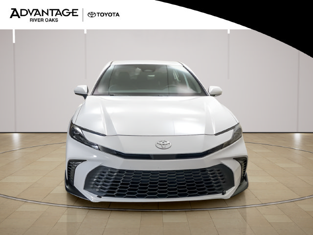 Certified 2025 Toyota Camry SE FWD image 3