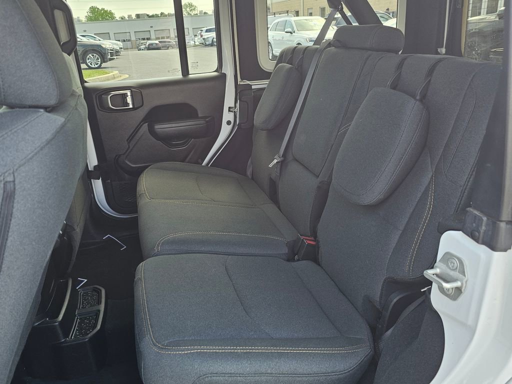 Used 2024 Jeep Wrangler Unlimited w/ Convenience Group AWD/4WD image 12