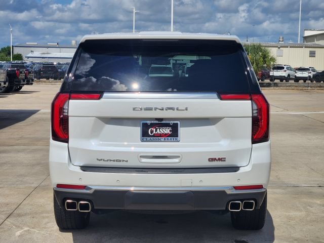 Used 2025 GMC Yukon Denali w/ Sun & Power Step Package RWD image 6