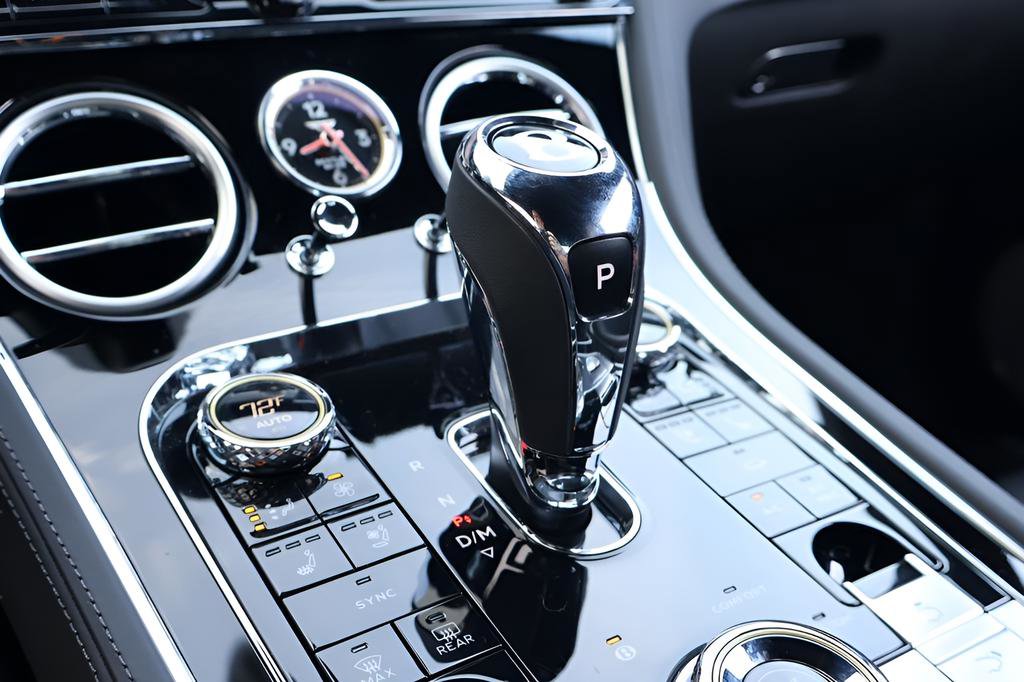 Used 2024 Bentley Continental GT image 30