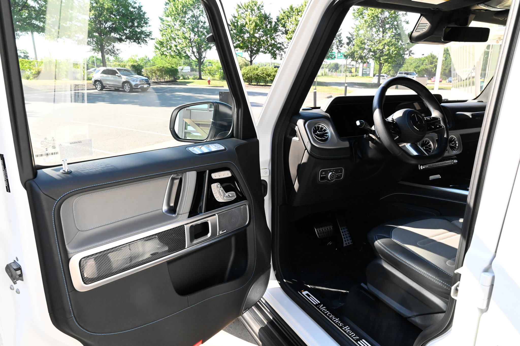 Used 2025 Mercedes-Benz G 580 w/ EQ Technology image 15