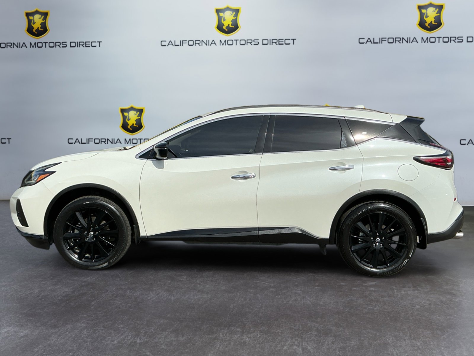 Used 2022 Nissan Murano SV w/ SV Midnight Edition Package FWD image 8