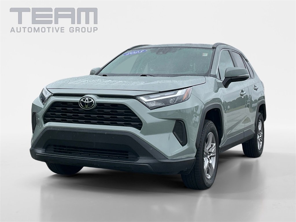 Used 2023 Toyota RAV4 XLE image 3