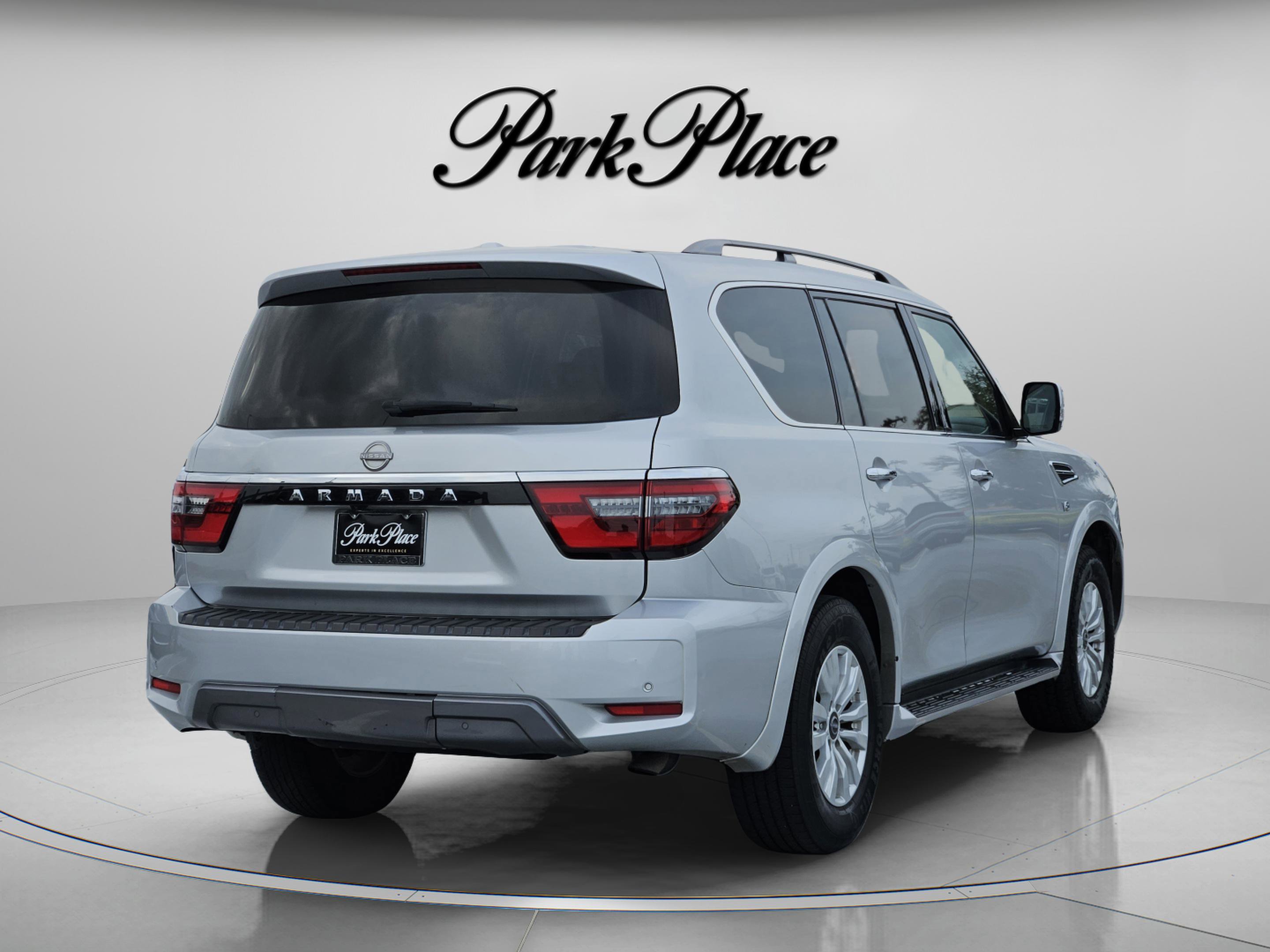 Used 2021 Nissan Armada SV image 6