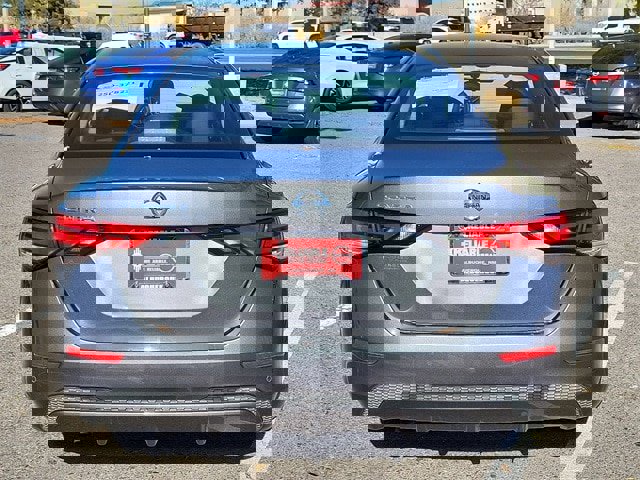 Used 2021 Nissan Sentra S image 5