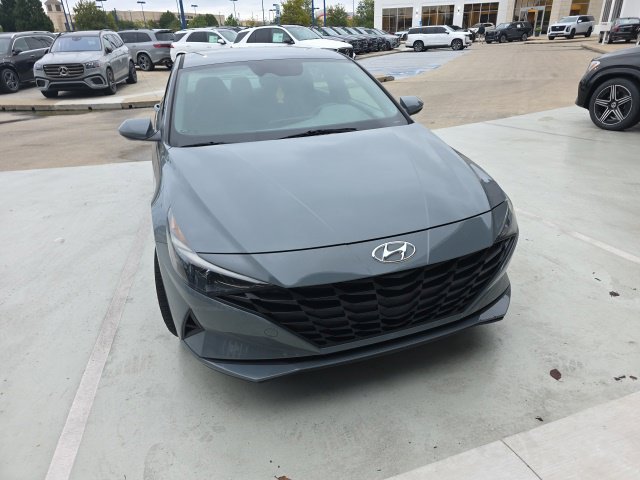 Used 2021 Hyundai Elantra SEL FWD image 4
