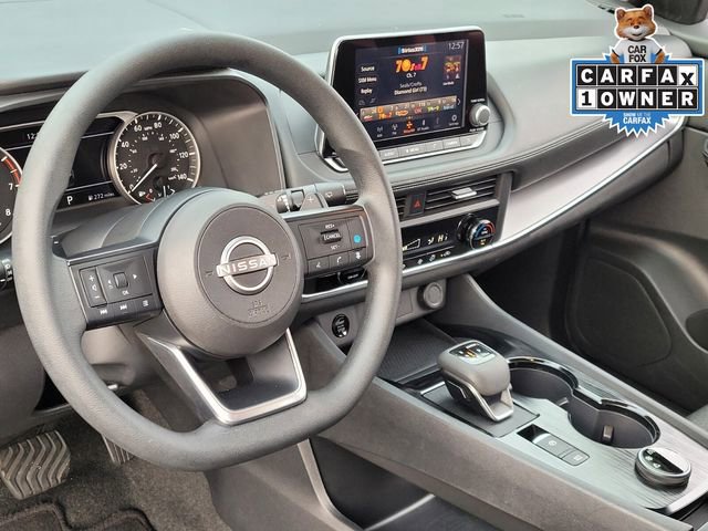 Used 2024 Nissan Rogue SV image 11