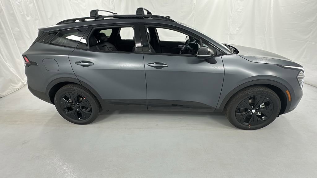 New 2025 Kia Sportage X-Line image 2