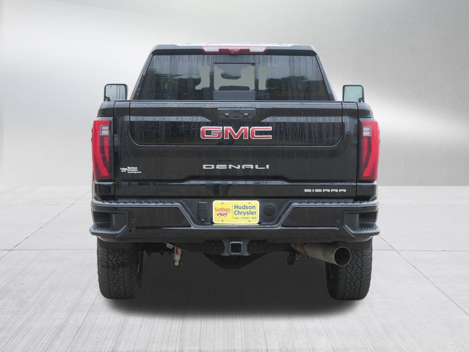 Used 2024 GMC Sierra 3500 Denali w/ Denali Reserve Package image 6