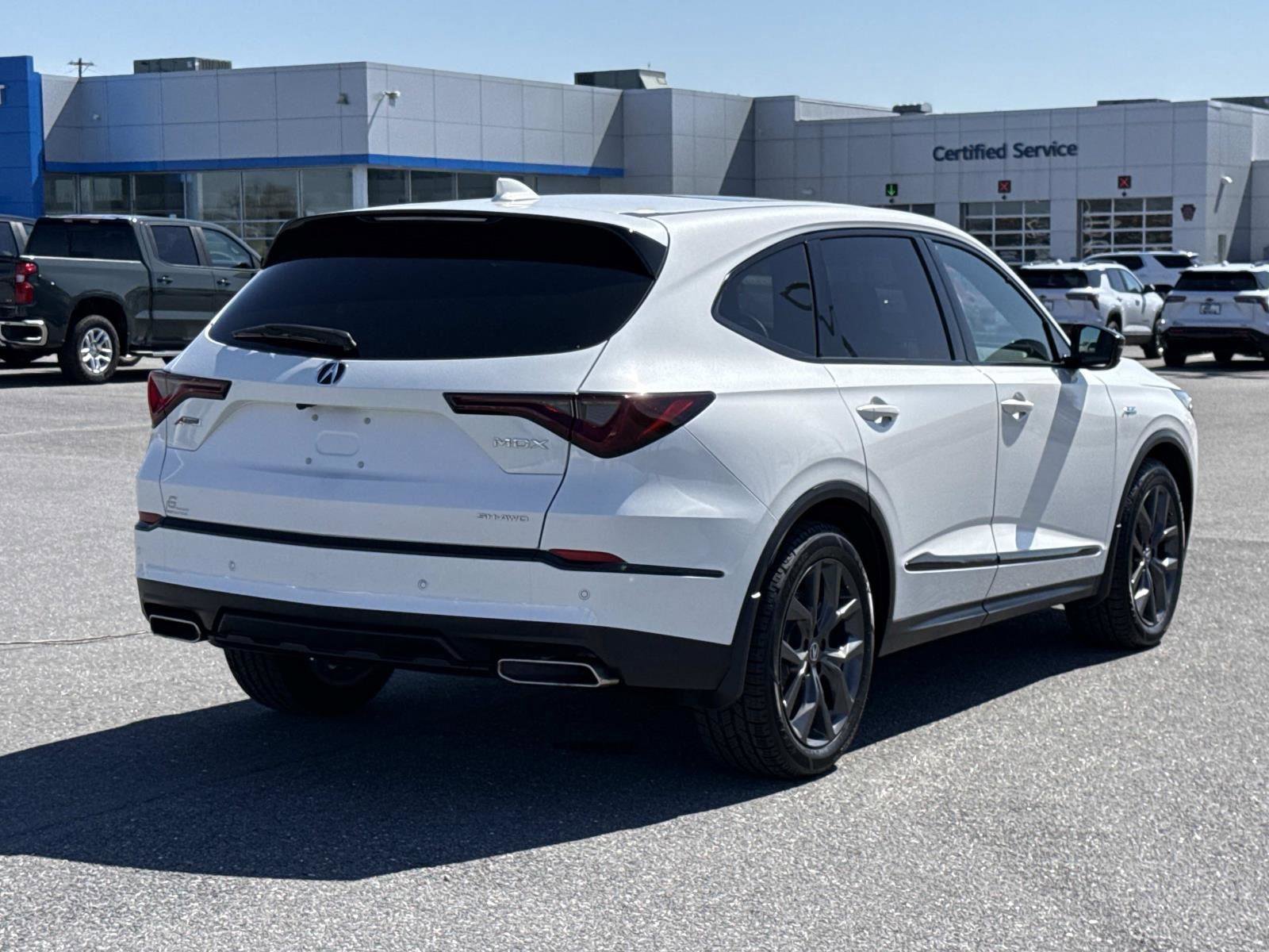 Used 2023 Acura MDX A-Spec image 25