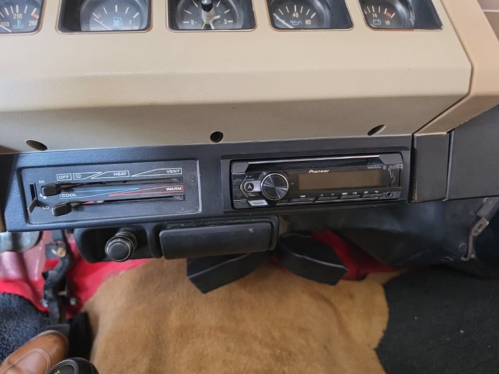 Used 1989 Jeep Wrangler 4WD image 14
