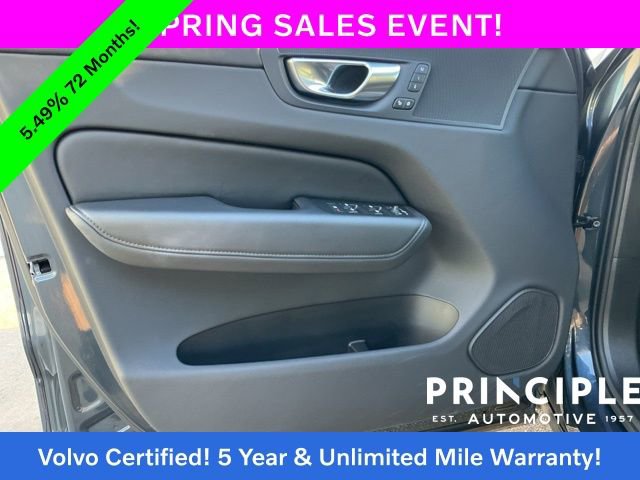 Certified 2025 Volvo XC60 B5 Core image 27