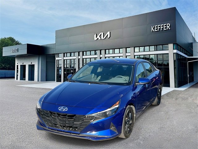 Used 2022 Hyundai Elantra SEL image 1