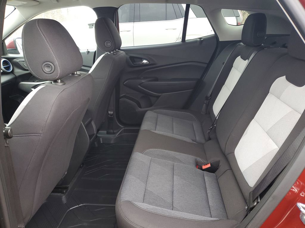 Certified 2024 Chevrolet Trax LS w/ LS Convenience Package image 25