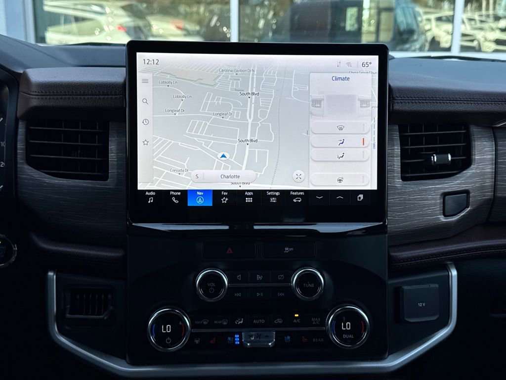 Used 2023 Ford Expedition Limited image 18