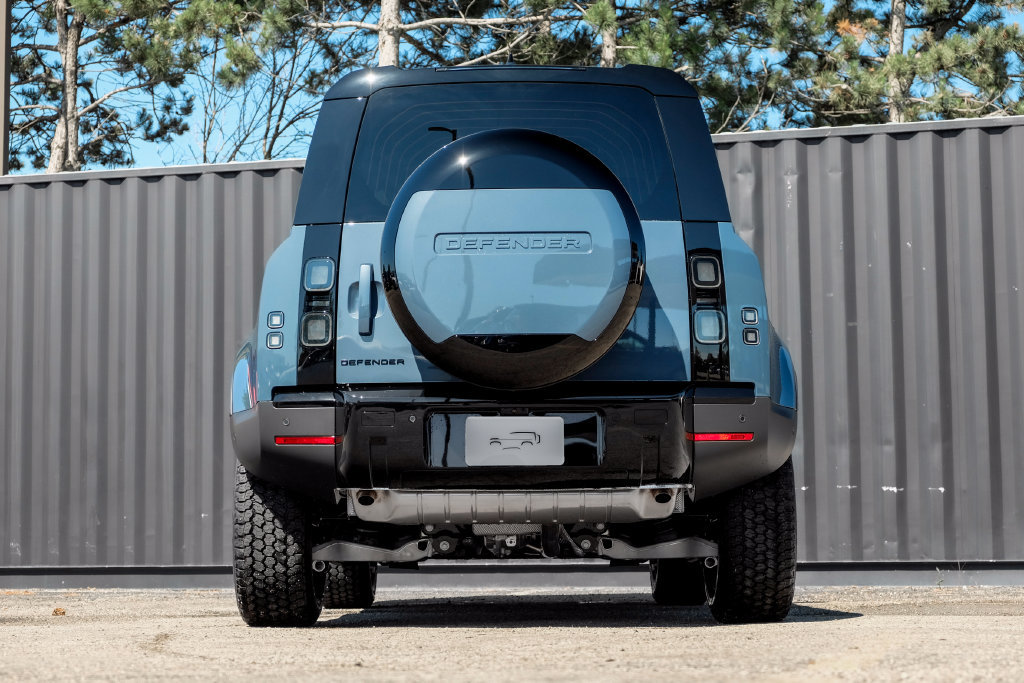 New 2026 Land Rover Defender 110 S AWD/4WD image 7