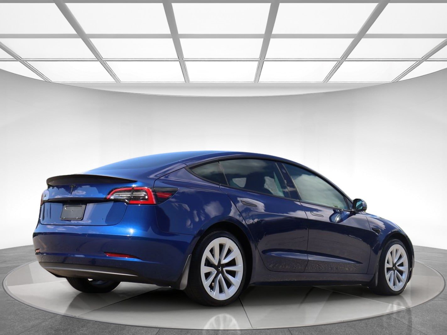 Used 2022 Tesla Model 3 Standard Range RWD image 6