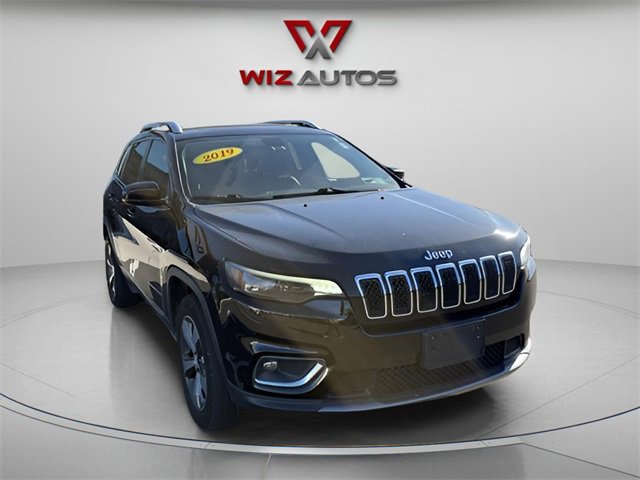 Used 2019 Jeep Cherokee Limited image 3