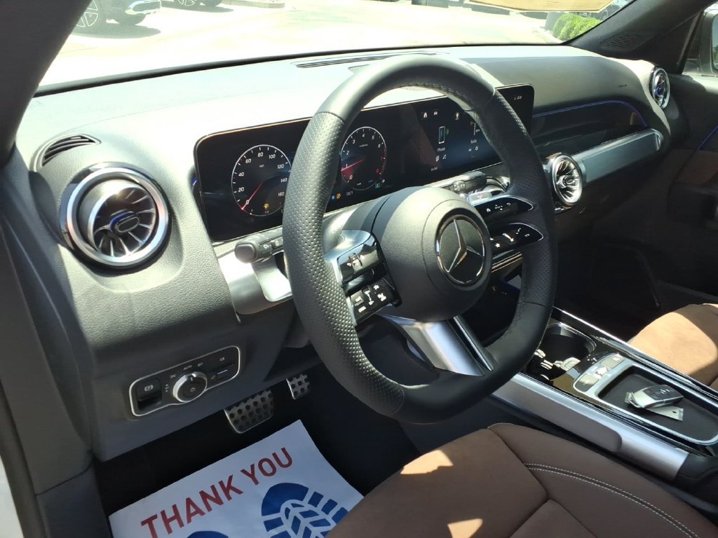 New 2026 Mercedes-Benz GLB 250 4MATIC image 16