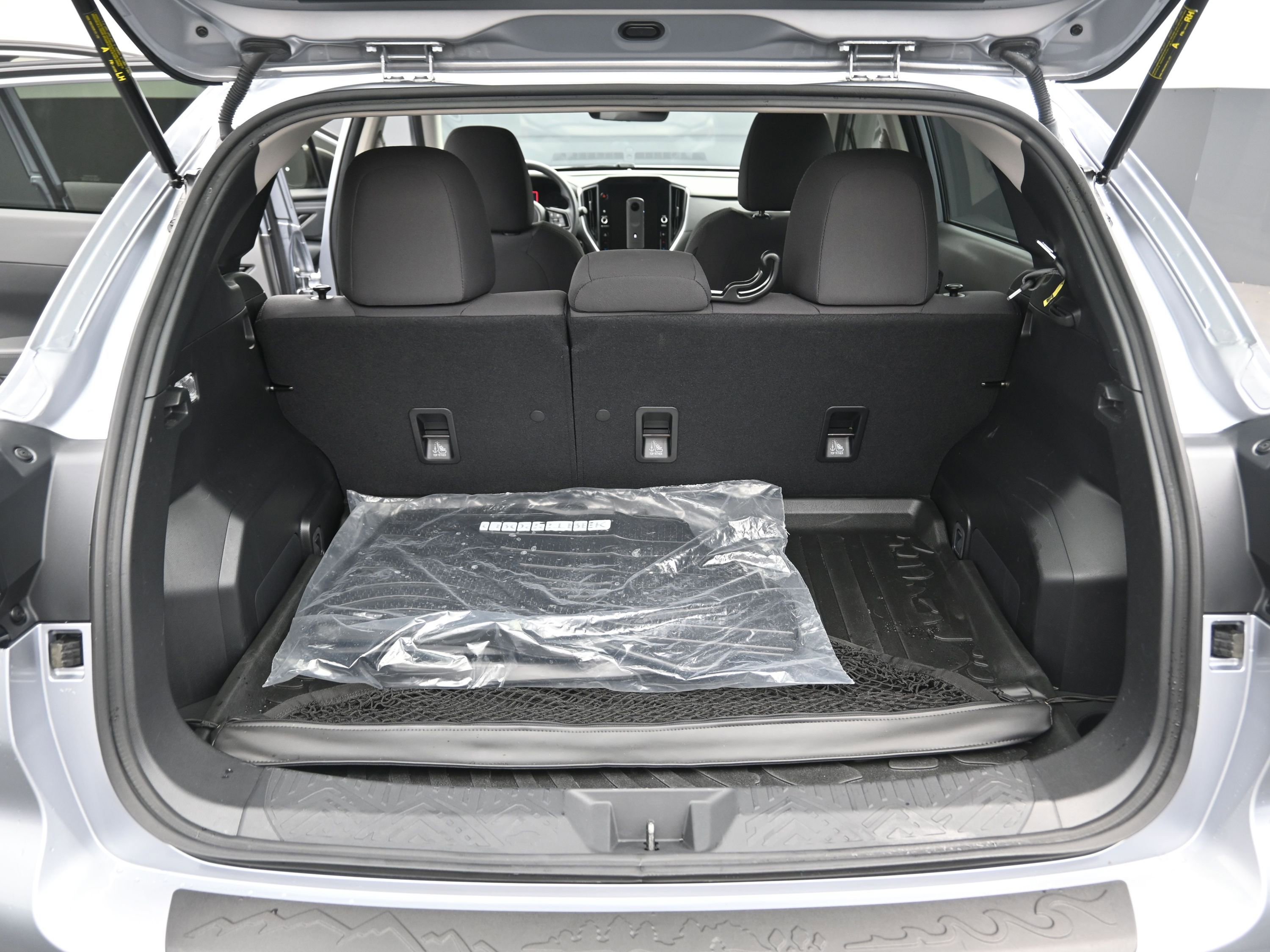 Used 2025 Subaru Crosstrek 2.0i Premium w/ Crosstrek Mirror Package image 19