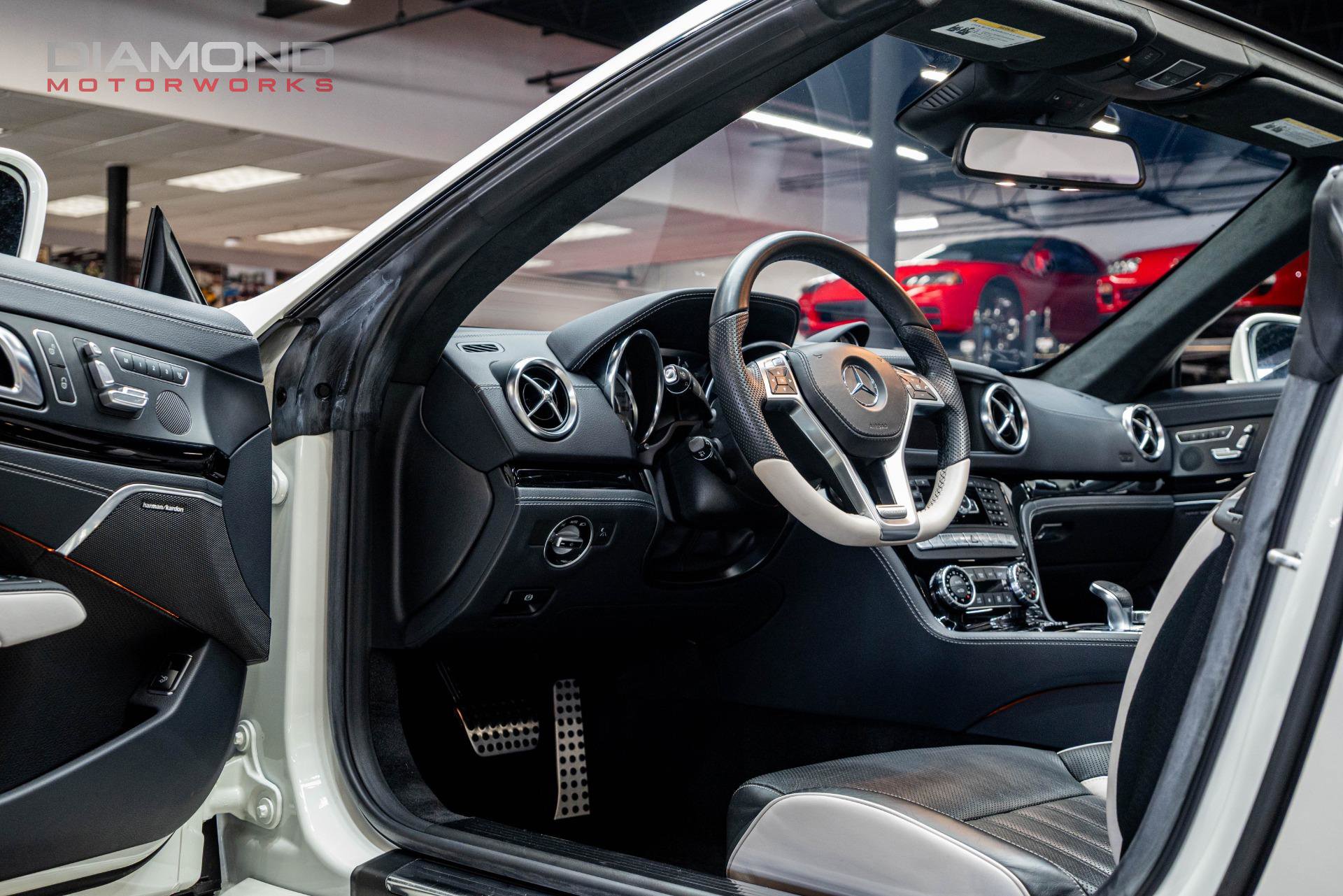 Used 2015 Mercedes-Benz SL 550 image 95