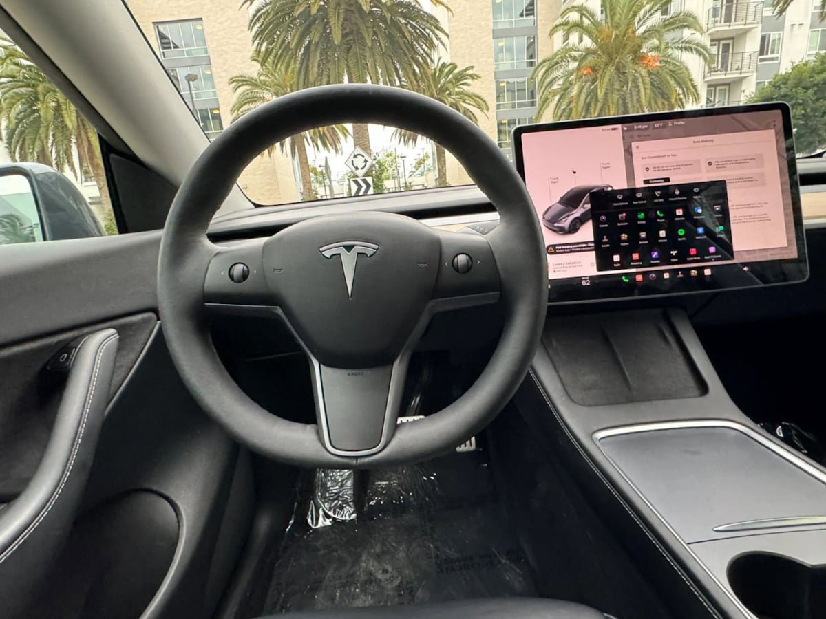 Used 2022 Tesla Model Y Performance AWD/4WD image 19