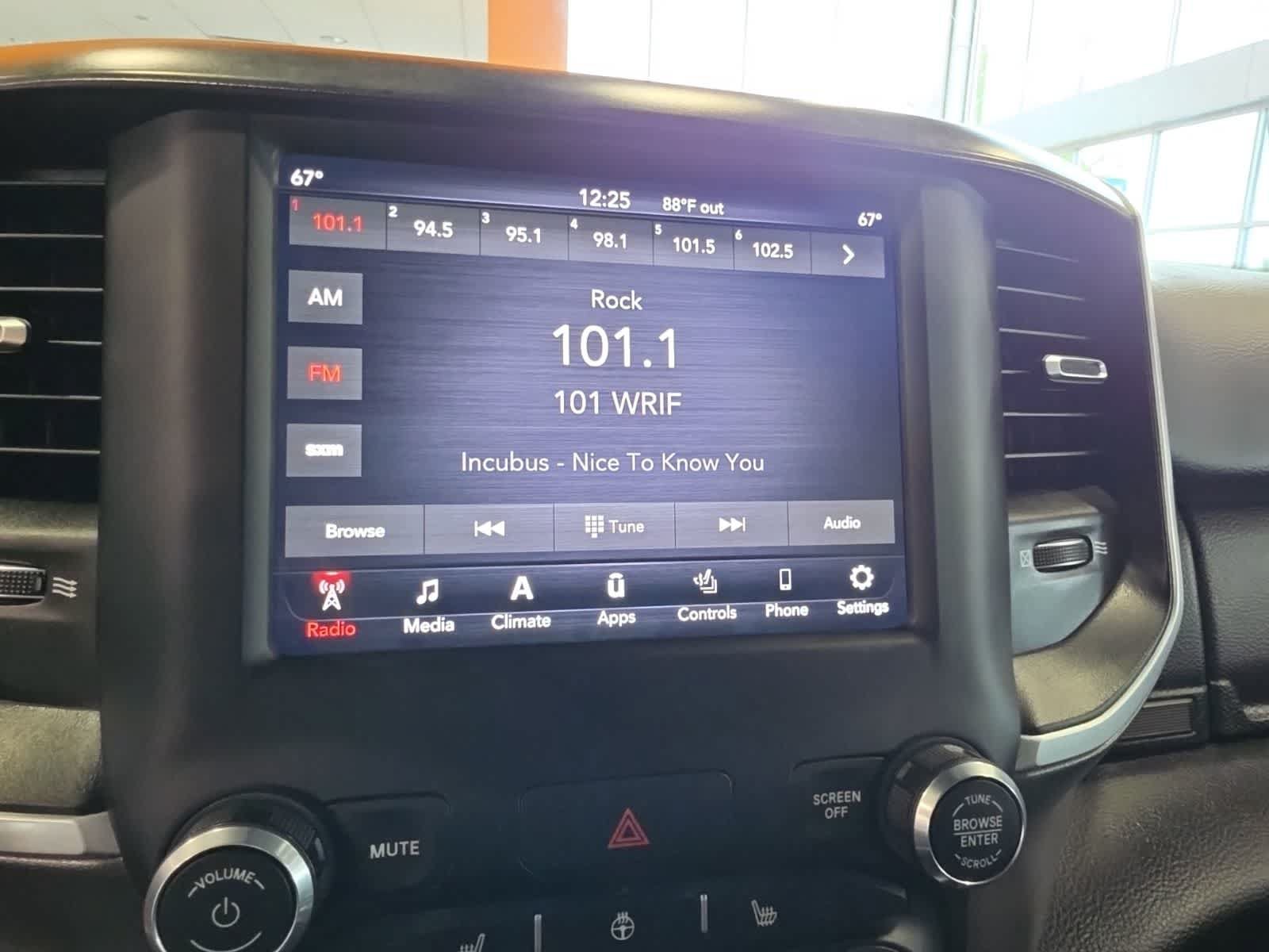 Used 2019 RAM 1500 Big Horn AWD/4WD image 27