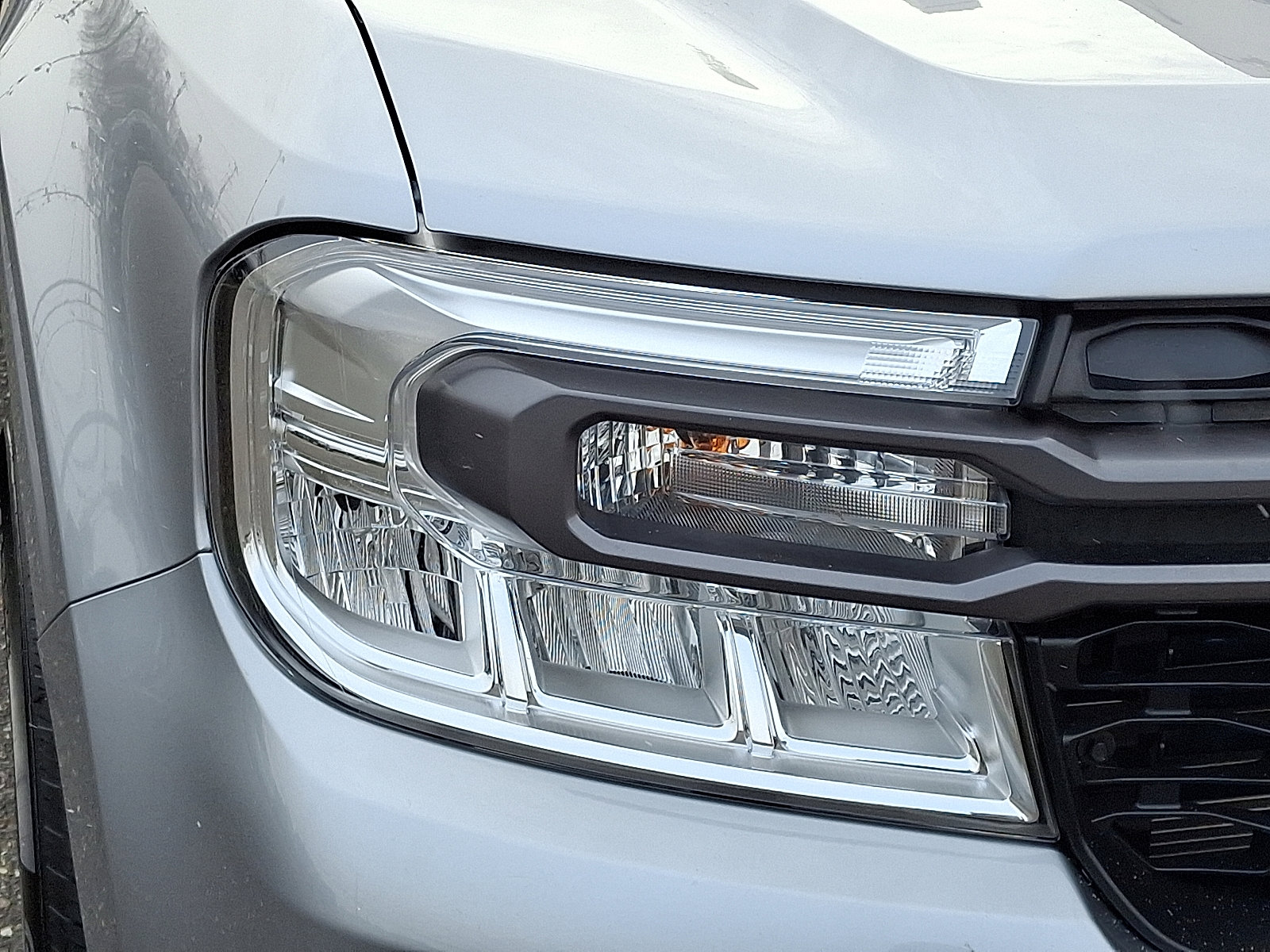 Certified 2024 Ford Maverick XLT w/ XLT Luxury Package image 9