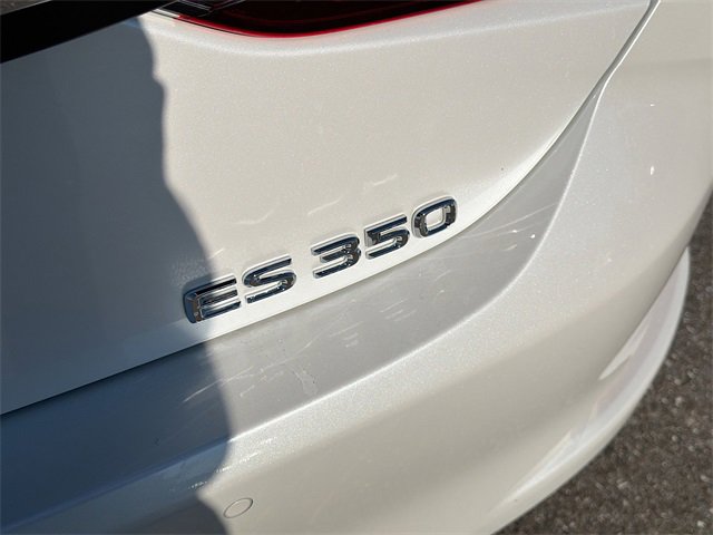 New 2025 Lexus ES 350 Ultra Luxury image 11