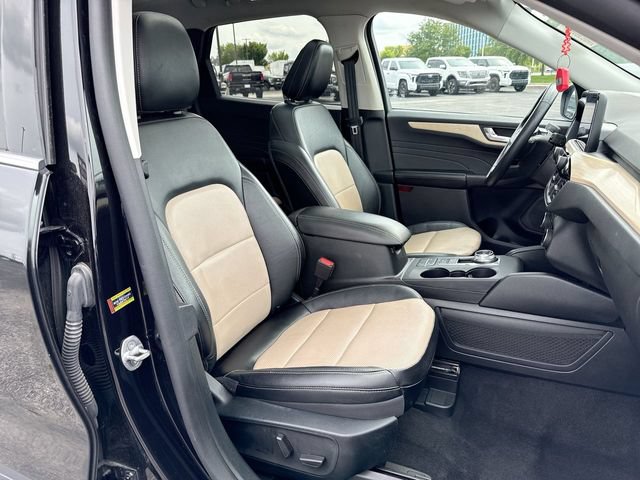 Used 2022 Ford Escape Titanium w/ Titanium Premium Package FWD image 25