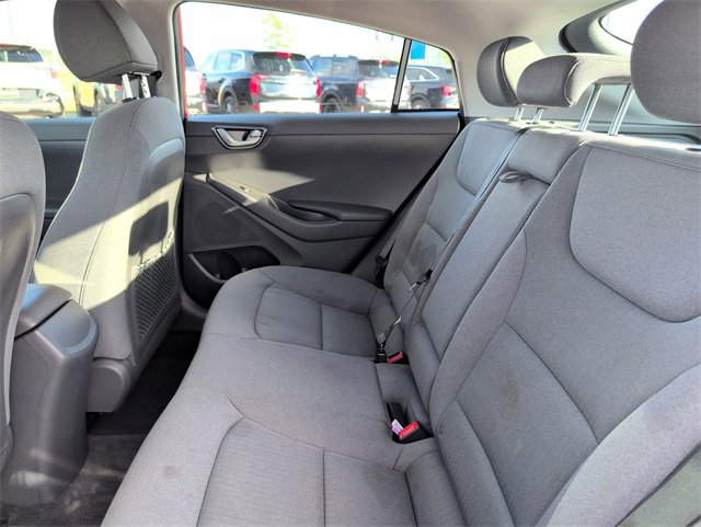 Used 2022 Hyundai Ioniq SE image 31