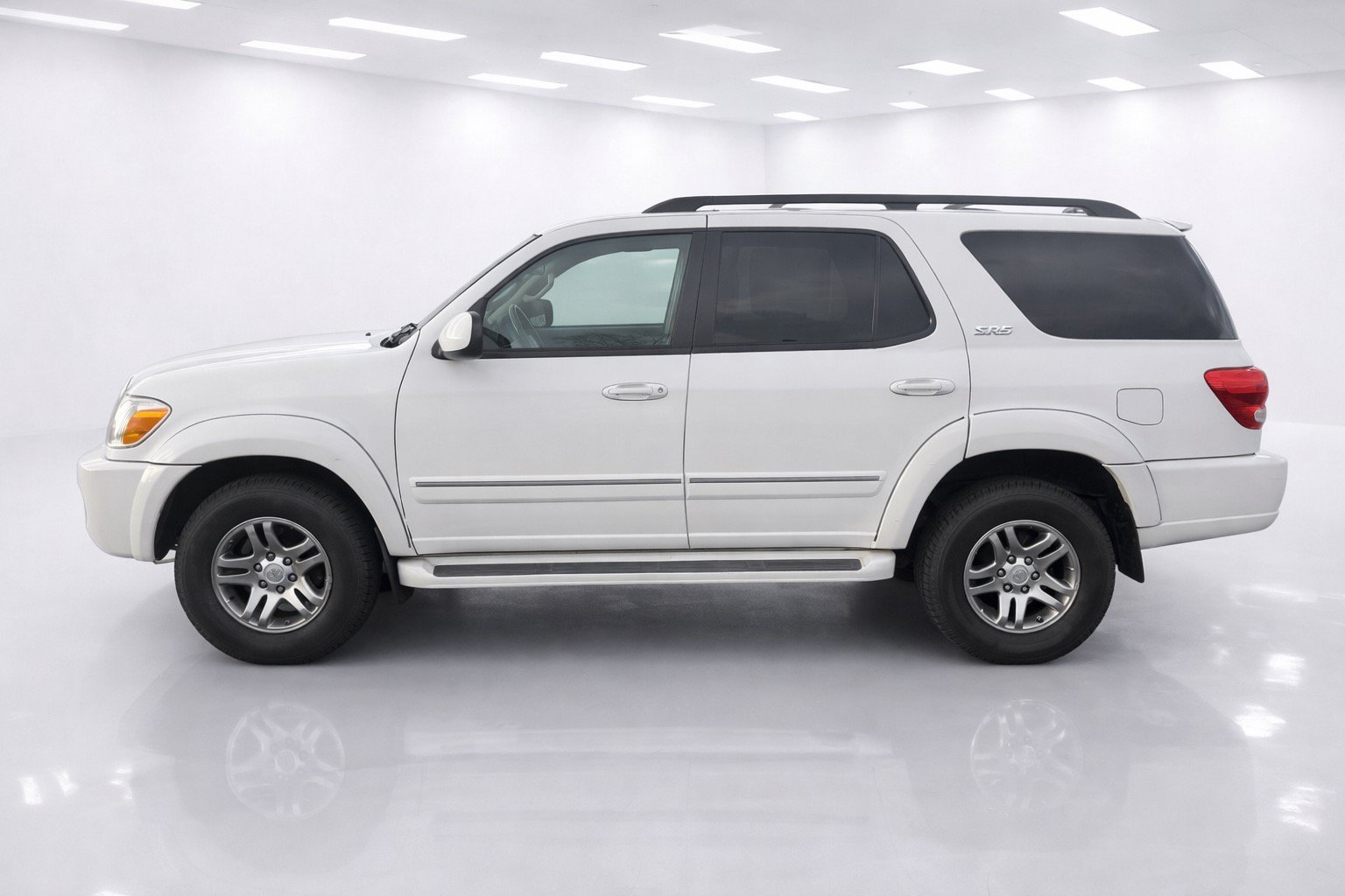 Used 2007 Toyota Sequoia SR5 w/ Preferred Pkg w/ Heated Seats AWD/4WD image 2