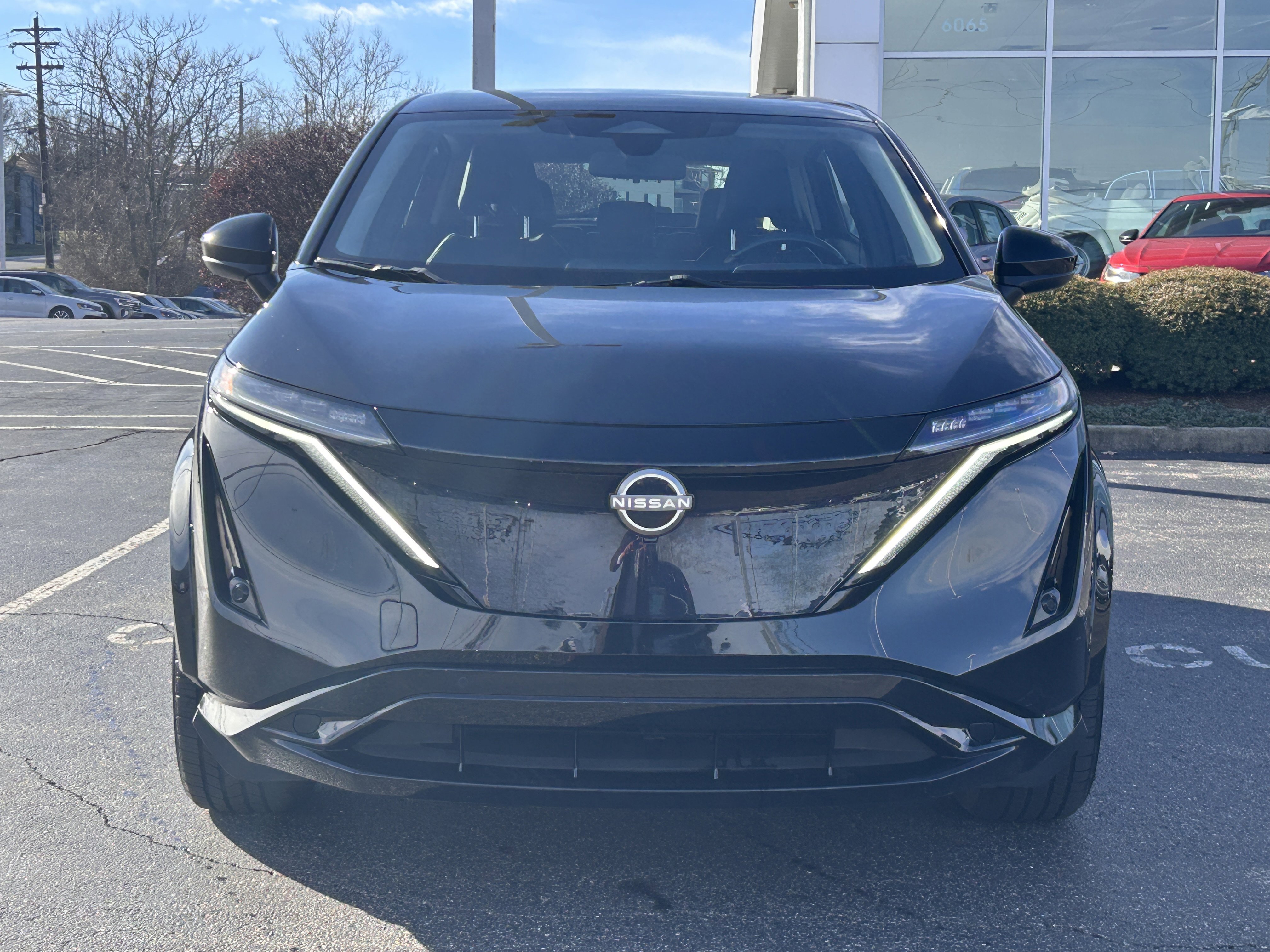 Used 2023 Nissan Ariya FWD image 2