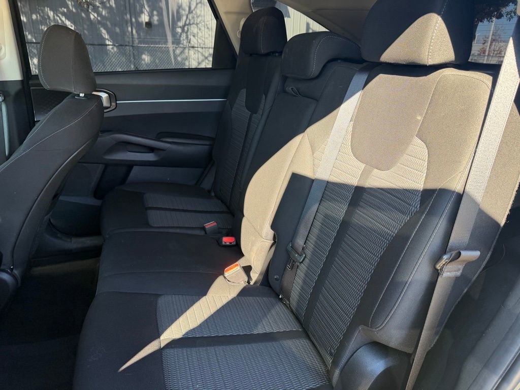 Used 2022 Kia Sorento LX image 13