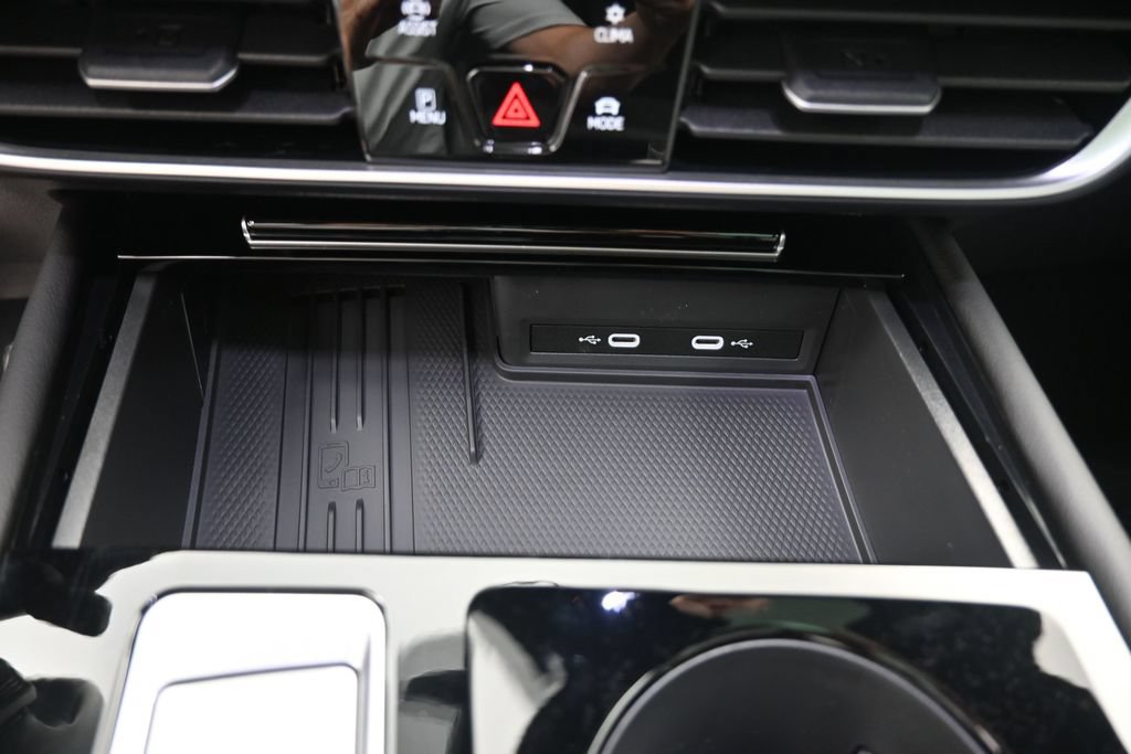 New 2026 Volkswagen Atlas Cross Sport SEL R-Line AWD/4WD image 17