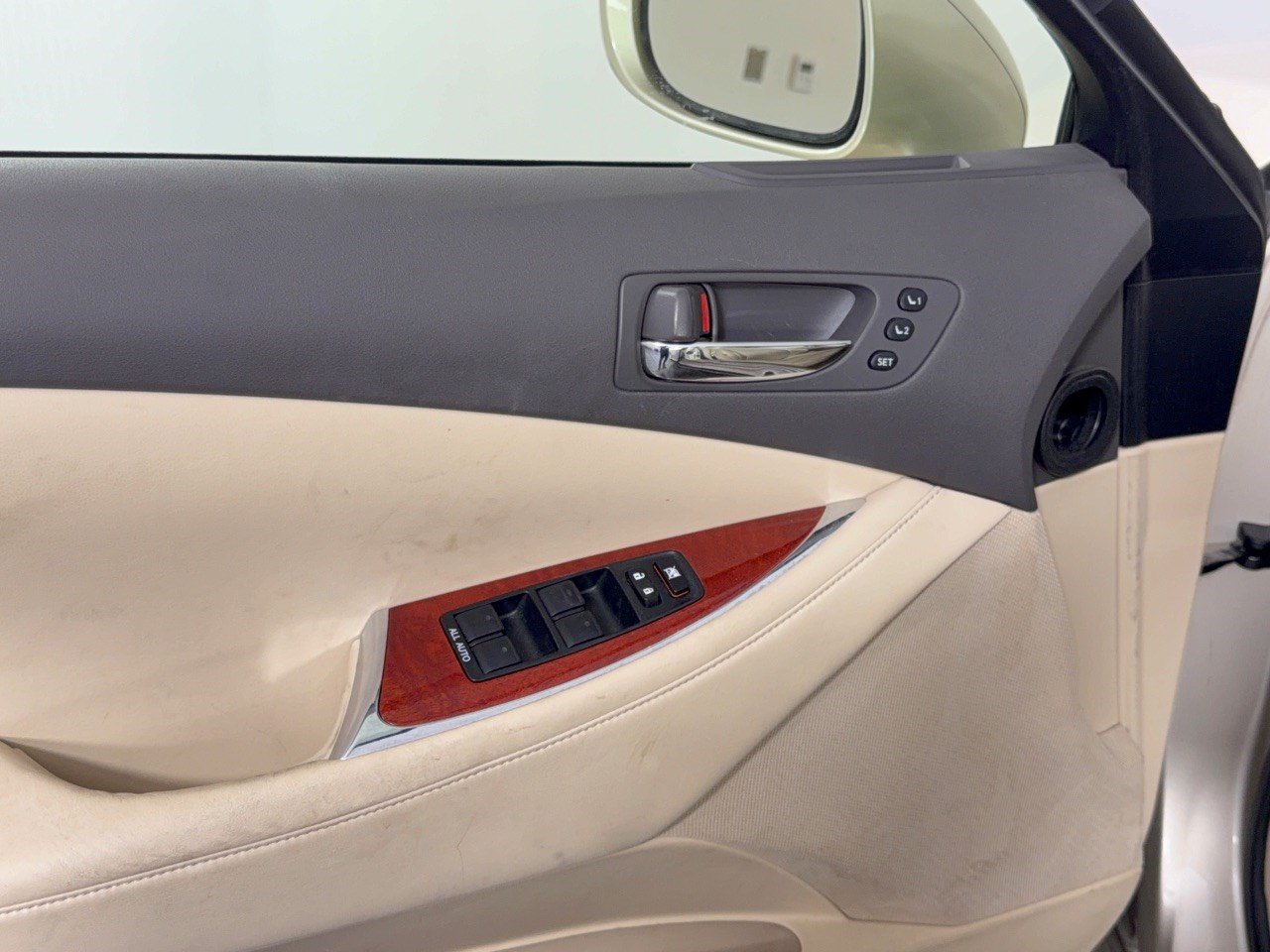 Used 2012 Lexus ES 350 FWD image 15