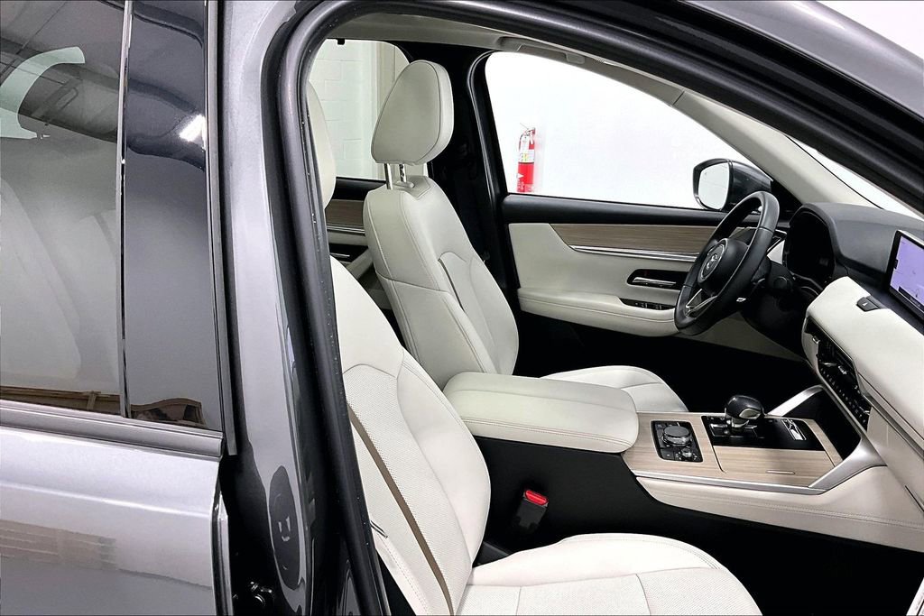 Used 2025 MAZDA CX-90 Plug-In Hybrid w/ Premium Plus image 10